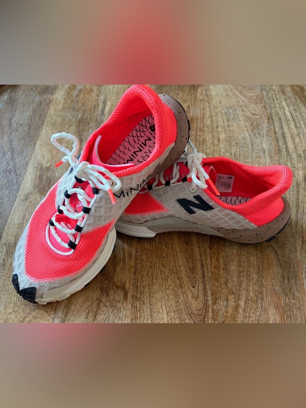 New Balance Minimus Trail Women's Size 9 Red/Linen/Taupe Running Shoes NIB